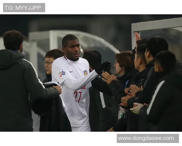 杰志与天津权健激战正酣谁能在这场较量中笑到最后